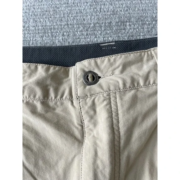 Patagonia Quandry Shorts Mens 36 Khaki 10" Inseam Hiking Lightweight Casual - Picture 2 of 10